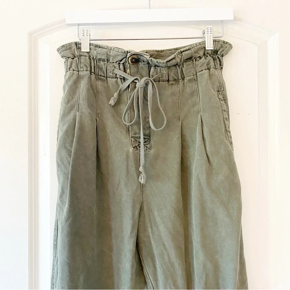 FREE PEOPLE Margate Pleated Paperbag Olive Green Relaxed Trousers